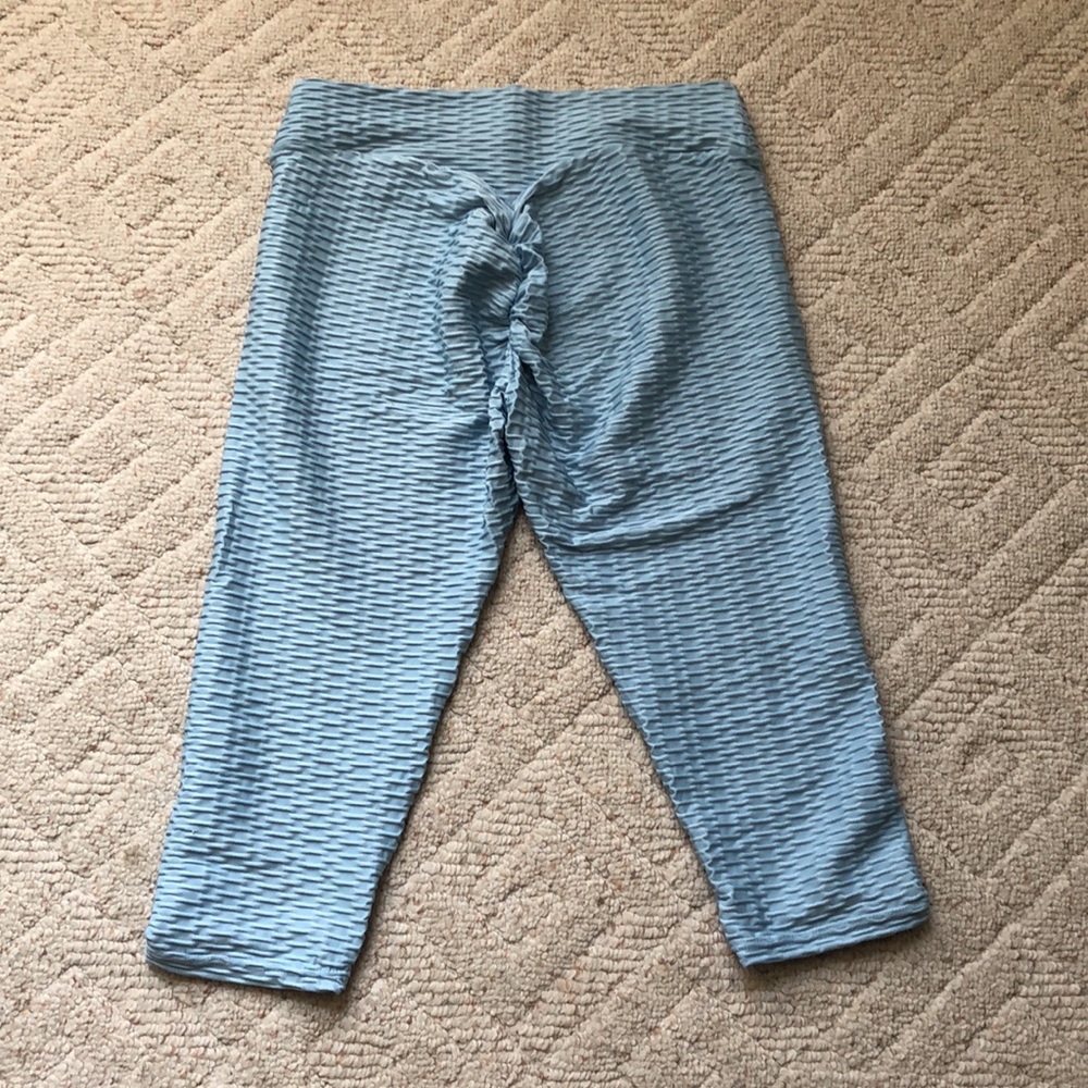 Seasum capris (TikTok leggings) size 2XL ☀️ 😀